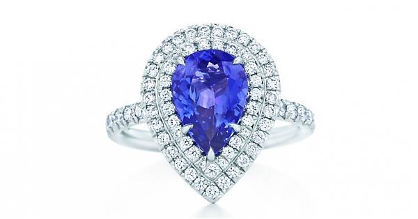 深邃梨型之美!Tiffany&Co.鉑金丹泉石鑽戒