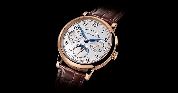 向經典致意的現代產物 朗格1815年曆錶