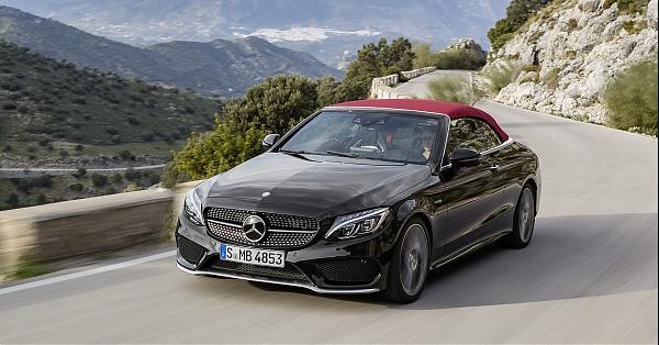 擁抱蔚藍天 Mercedes-AMG C 43 Cabriolet 