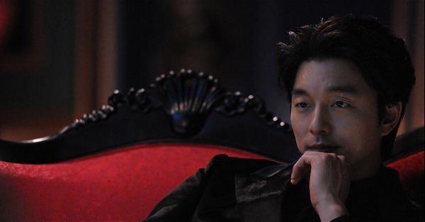 坐上顏值大增的法式沙發