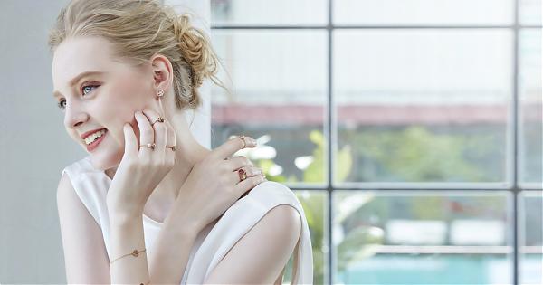 戴上後好幸福！伯爵全新Rose系列浪漫滿點又好搭