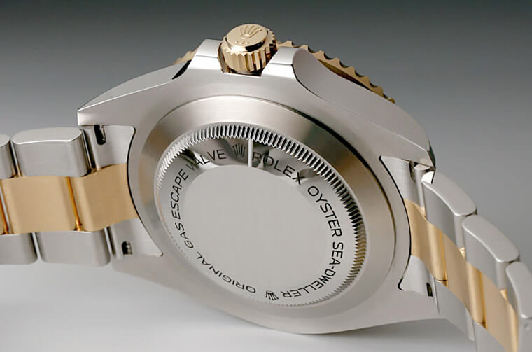 劳力士为何不做透明底盖？