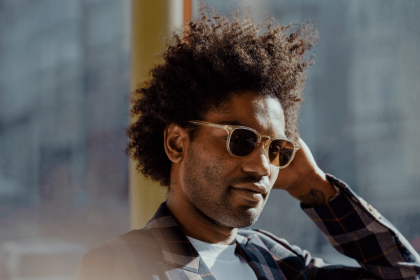 墨鏡如何選才適合自己的臉型？五種臉型挑選墨鏡技巧大公開