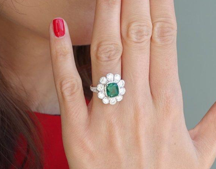 祖母绿中的王者木佐绿 它和一般的祖母绿有什麼差别