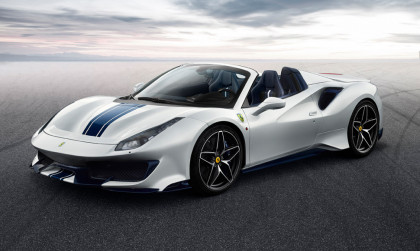 美型稀有白马王子Ferrari 488 Pista Spider  法拉利第50款敞篷跑车