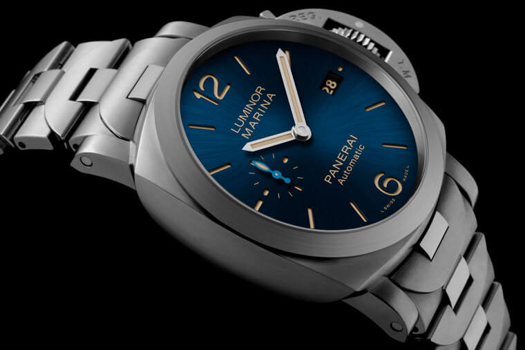 30萬元有找 PANERAI 1028少見沛式金屬鍊帶，運動不怕狂流汗