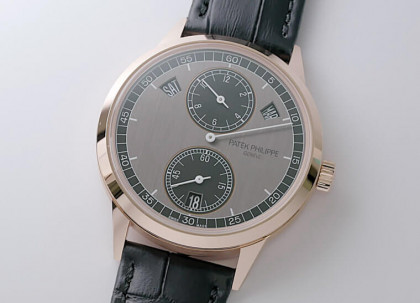 PP 5235年历表是目前百达翡丽旗下唯一一款三针一线手表