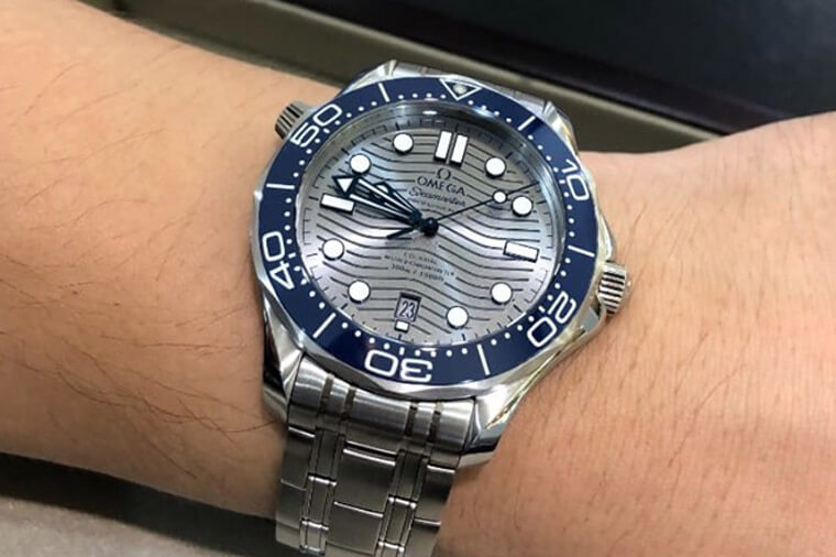 潜水表能防水抗压，但拿热水和水蒸气有办法吗？