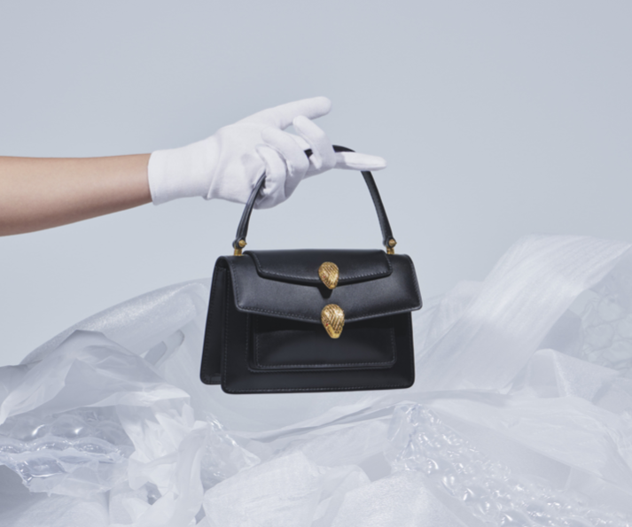 寶格麗跨界合作攜手Alexander Wang打造限量聯名包款