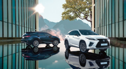 闪耀星光大道 LEXUS RX、LEXUS LS担任第54届金钟奖专属礼车