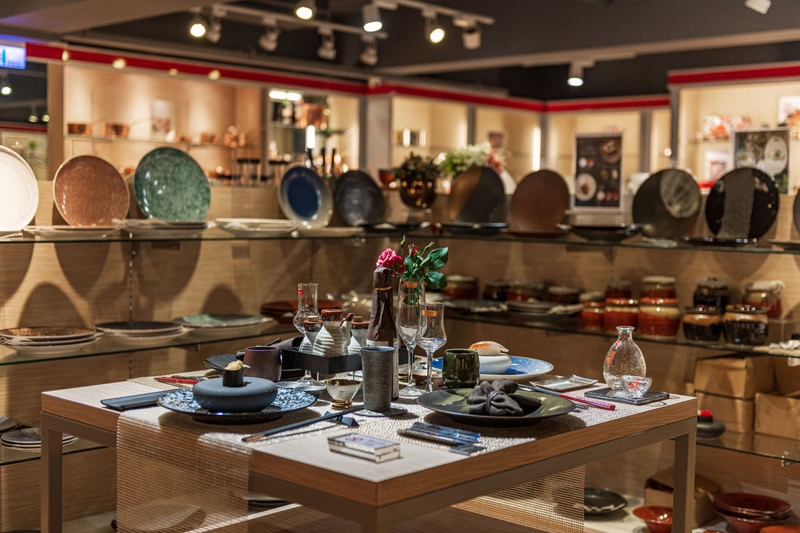 全新IUSE旗艦店 ㄧ站式頂級餐廚器皿上桌