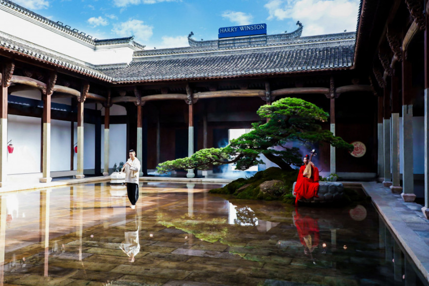 海瑞温斯顿珠宝盛宴 100件超过1400克拉梦幻逸品