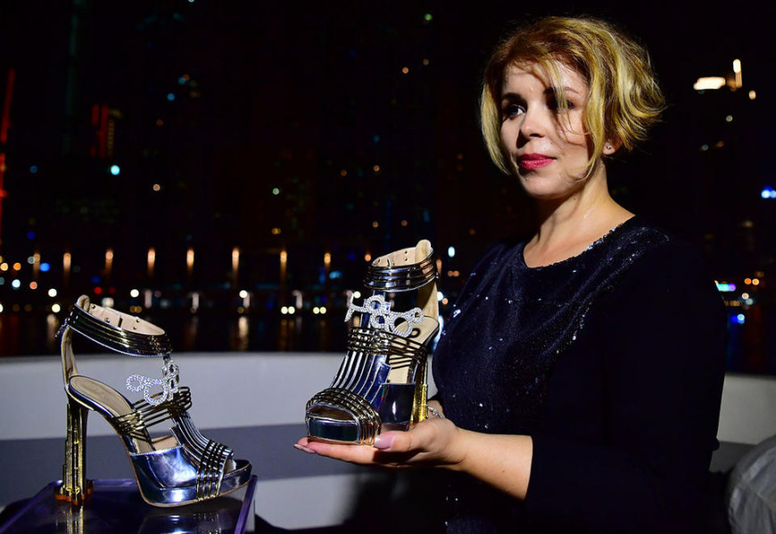 5.8亿元世界最贵高跟鞋