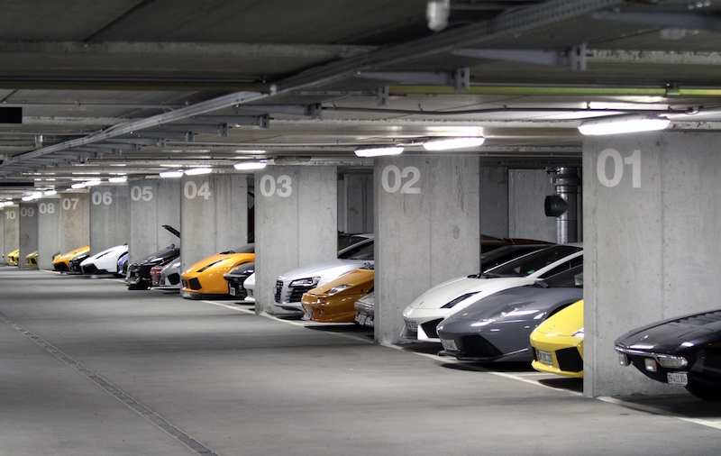 将近100万美金也有人买　这可能是全世界最贵的停车位