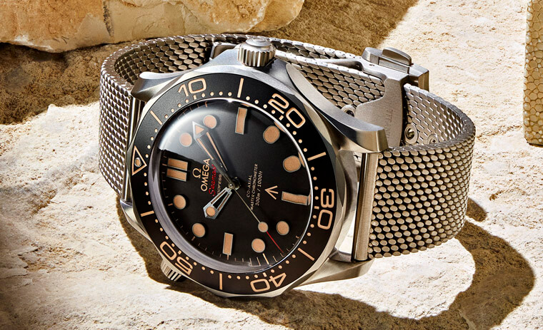 丹尼爾克雷格最後一次飾演詹姆士龐德 2020年上映的007電影《生死交戰》他將佩戴這款歐米茄潛水錶