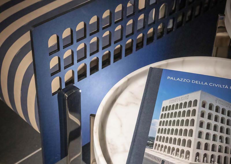 FENDI 以文明宫拱门发想 创造Anna扶手椅更获年度最佳奖