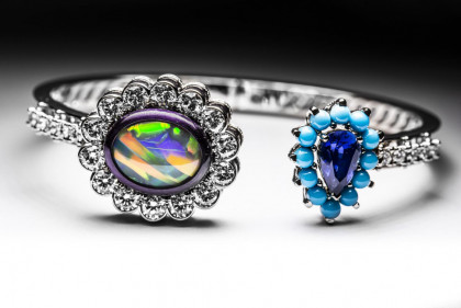 Dior et Moi系列結合多彩半寶石與獨家調製15種色彩打造一系列飾品