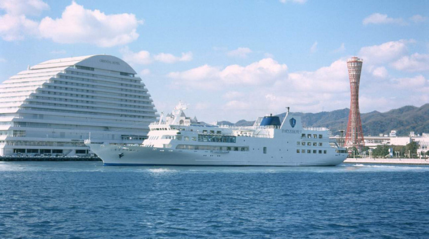 武汉肺炎影响 日本最大餐厅式游轮破产