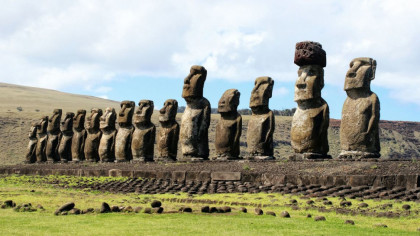 驚！千年世界遺產「復活節島摩艾石像」被卡車撞毀