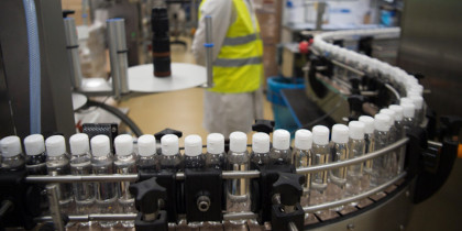 法國保樂力加酒廠改生產乾洗手酒精 協助解決消毒液短缺