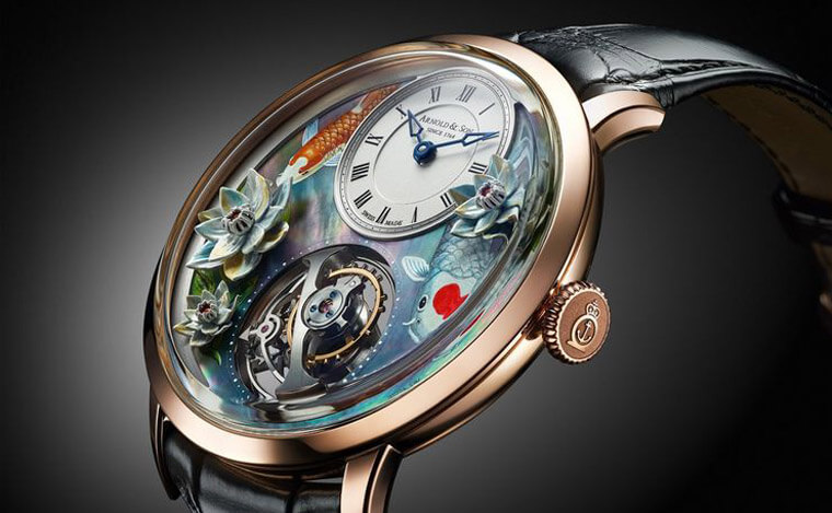 超薄表也能很立体 亚诺表新款陀飞轮融合莲花金雕和鲤鱼彩绘