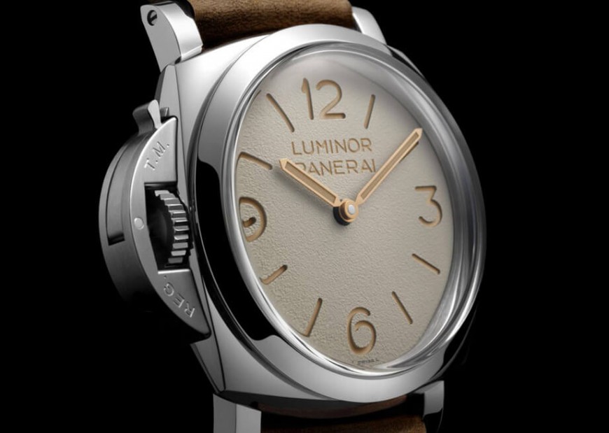 PAM01075是沛納海Luminor第一次推出的淺色面盤左冠錶