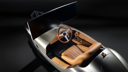 內外都逼真的Pininfarina經典賽車模擬器有一台即將拍賣