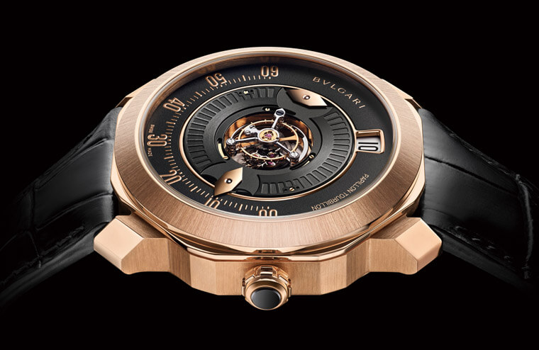宝格丽独家特色蝴蝶显示 搭配Octo Roma中置陀飞轮尽展高级制表水准