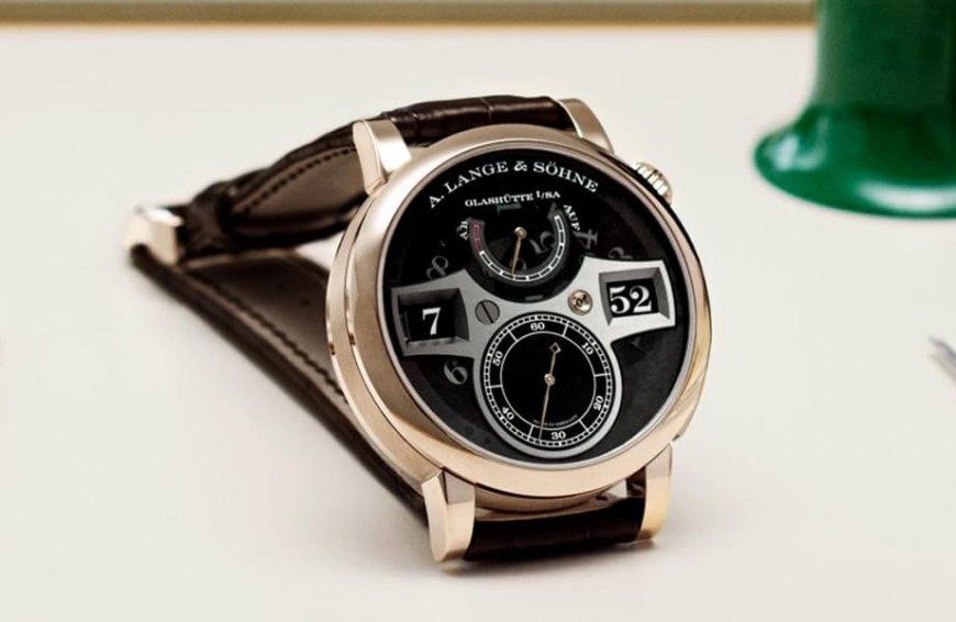 愈夜愈清楚 朗格Zeitwerk Lumen换上蜂蜜金表壳让人耳目一新