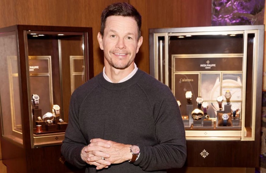 好萊塢男星馬克華柏格戴百達翡麗2022新錶參觀知名錶店新品展