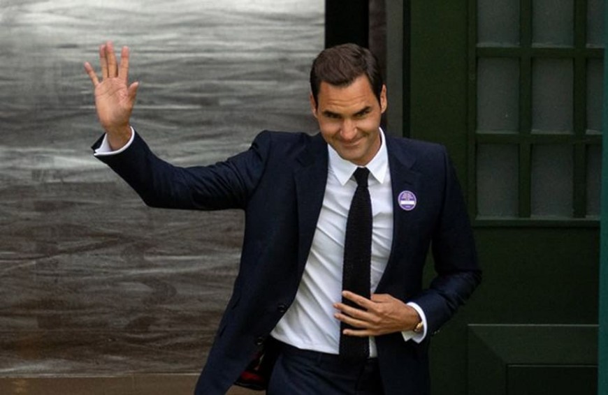 費德勒出席溫布頓中央球場100週年紀念活動 黑西裝搭隱藏版勞力士手錶氣場超強