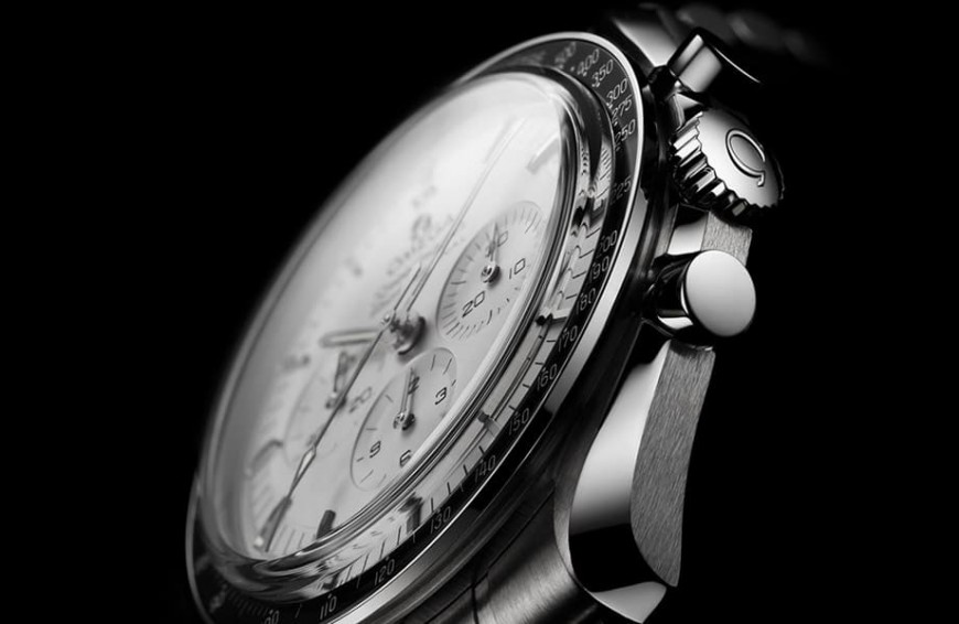 快速读懂欧米茄超霸、海马等系列採用的独家合金材质