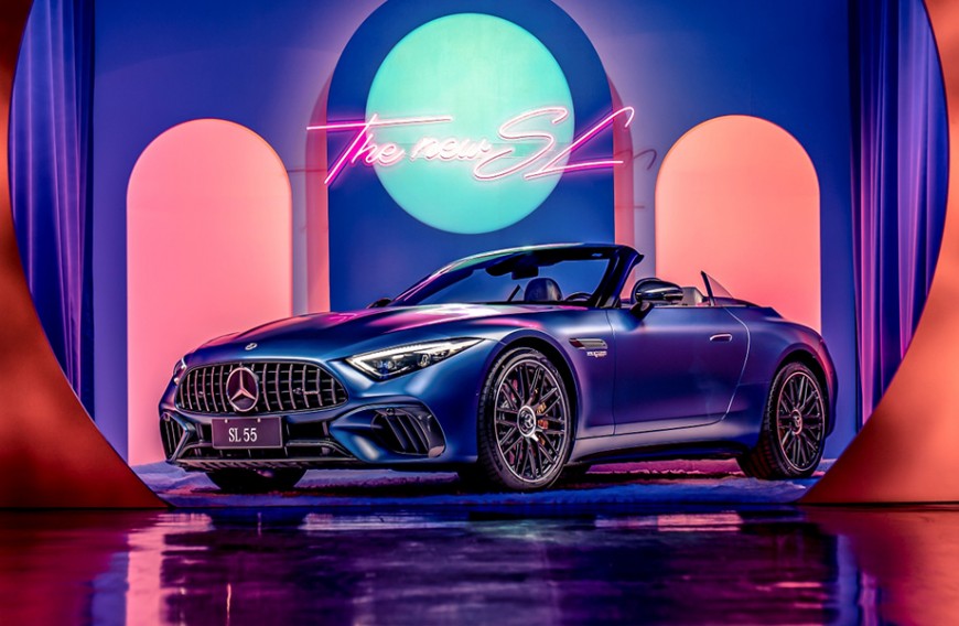 宾士软顶敞蓬跑车Mercedes-AMG SL 55 4MATIC+ 登台  价格925万仅限25位车主 