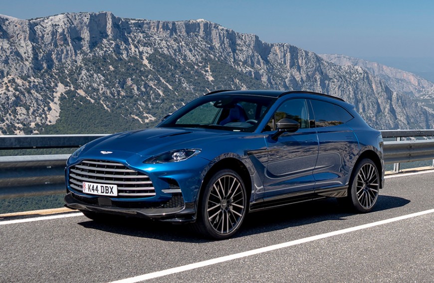 2023年頂級豪奢休旅車 Aston Martin DBX707導覽（含價格規格表）
