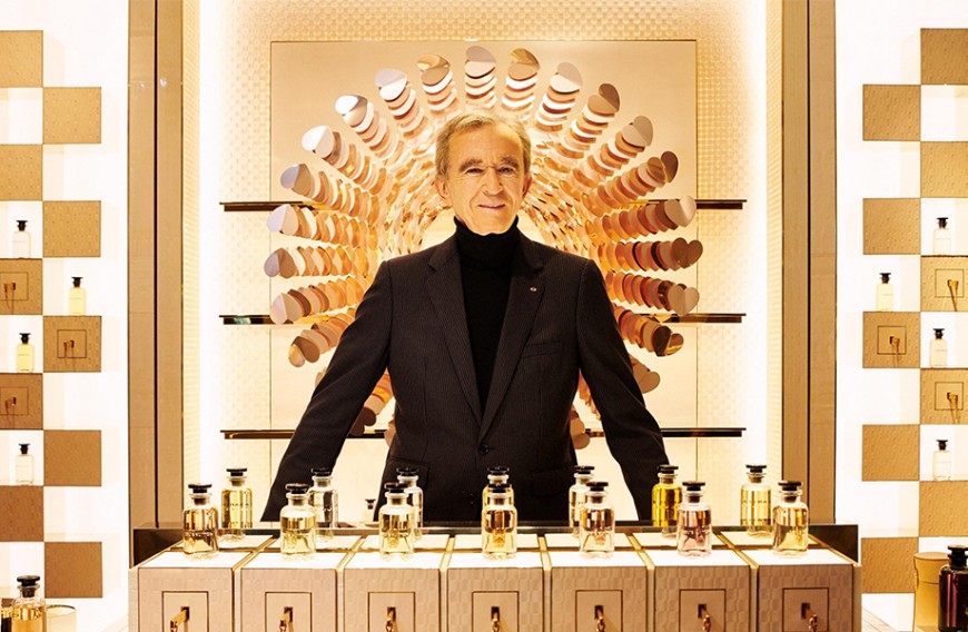 LVMH总裁Bernard Arnault再次成为全球首富 资产首度突破2千亿美元