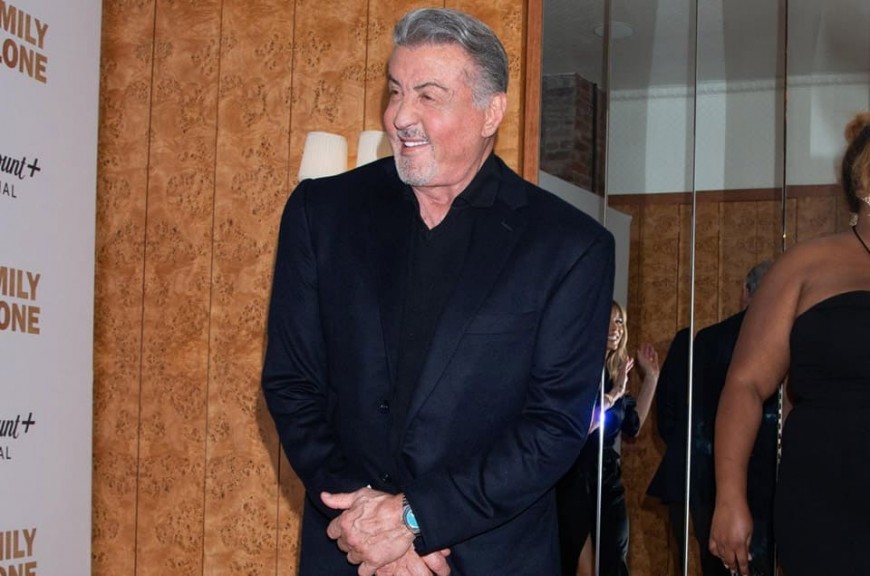 動作巨星席維斯史特龍宣傳家族實境秀 手上秀出一支超稀有陀飛輪