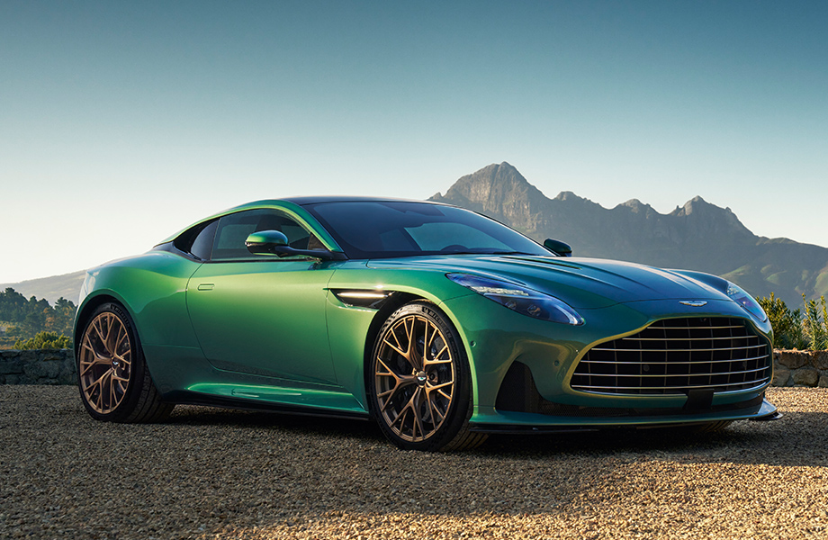 世界首辆Super Tourer亮相  Aston Martin DB12售价1288万起