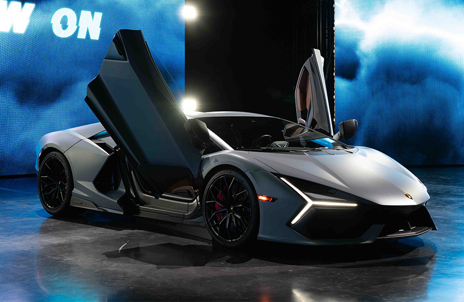 蓝宝坚尼V12混动超跑亮相 Lamborghini Revuelto接单价2799万起