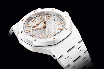 爱彼皇家橡树34mm自动表第一次启用白色陶瓷表壳引关注