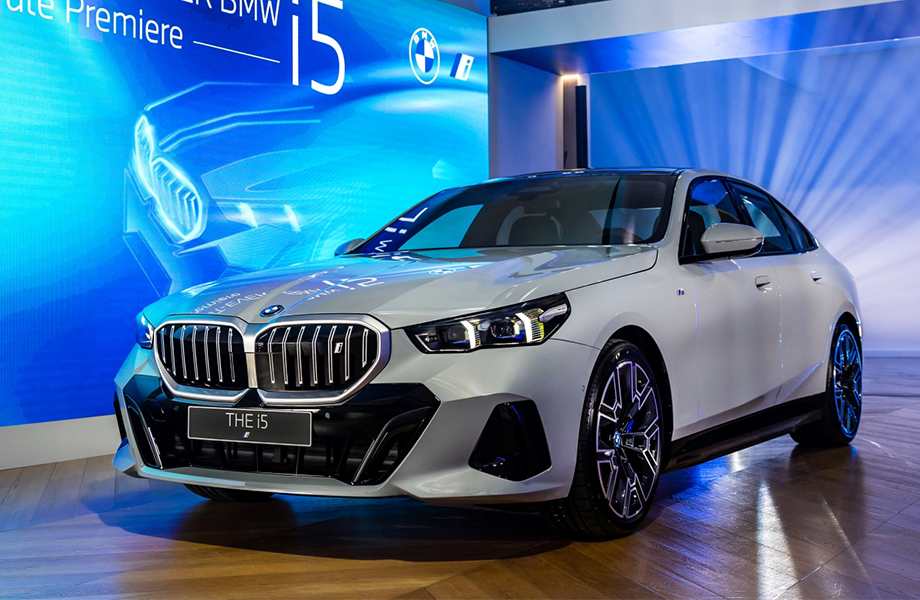 BMW最新纯电豪华房车i5双车型最强马力601匹  预购价329万起