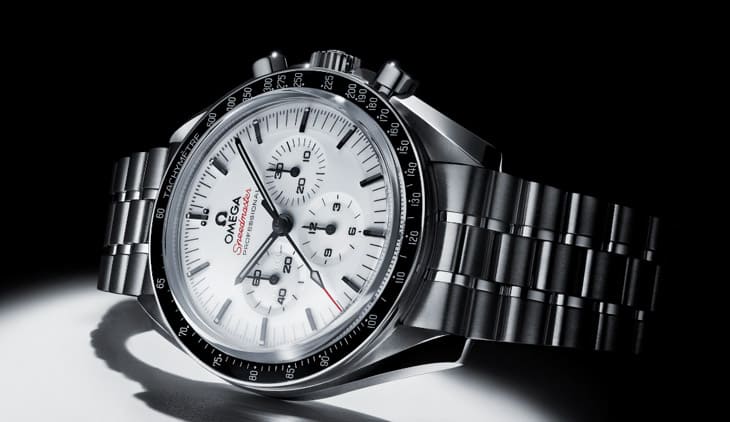 跳脫鋼殼超霸登月錶傳統黑面 歐米茄新增質感升級白色漆面款式