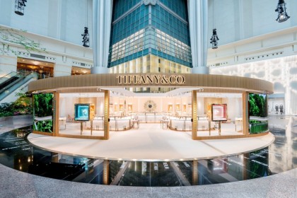 「Tiffany & Co全新台北101限时概念店」杨祐寧夫妻首次同台共启璀璨新程