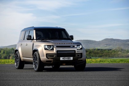 Defender主宰全地形之作「New Defender OCTA 」車型上市