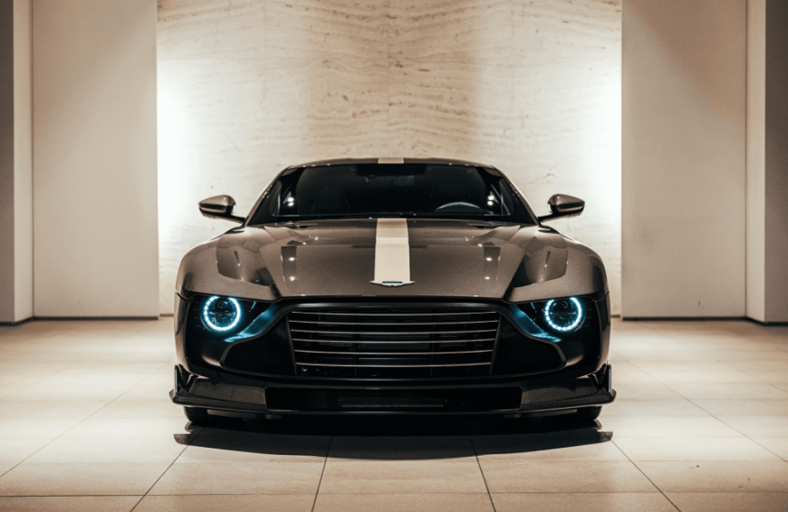 「Aston Martin110週年推出紀念車款 Valour」 全球限量110輛的超級跑車