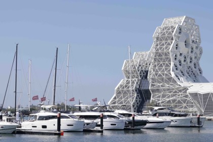 錚儀攜手海上超跑義大利Azimut  Magellano 60、FLY 53頂級遊艇首度在台公開