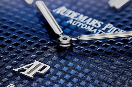 爱彼皇家橡树和离岸型经典Tapisserie格纹不可不知的重点