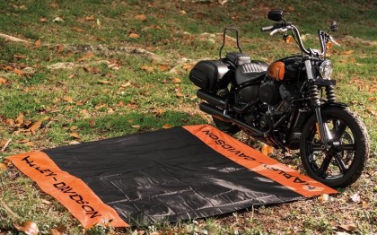 Harley-Davidson年終感恩限時優惠 購車加贈哈雷專用地墊