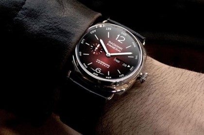 沛納海Radiomir年曆錶充滿義式風格 調校操作其實不難