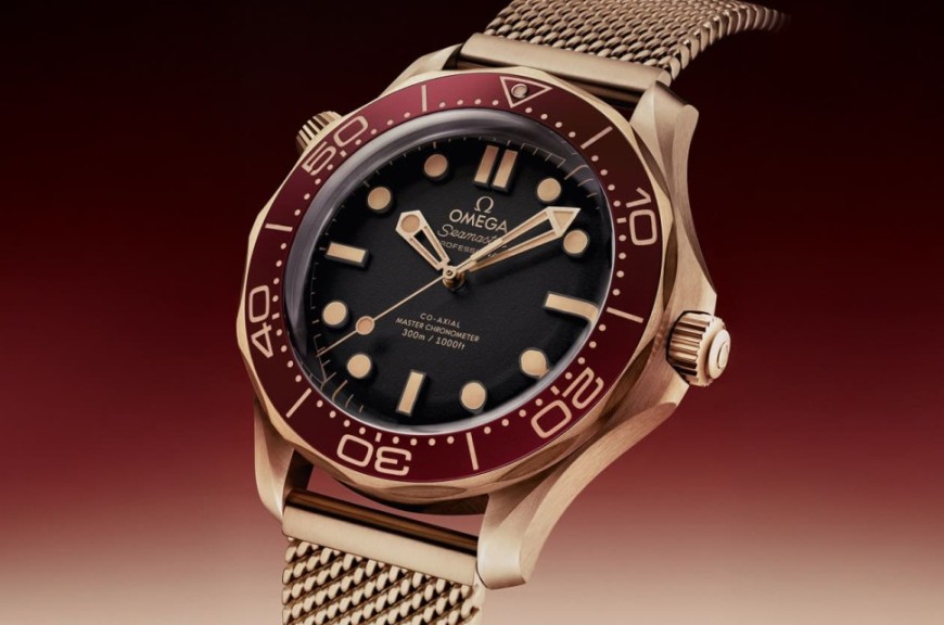 欧米茄首度以青铜金打造海马潜水300米 搭配红色表圈也是系列新色