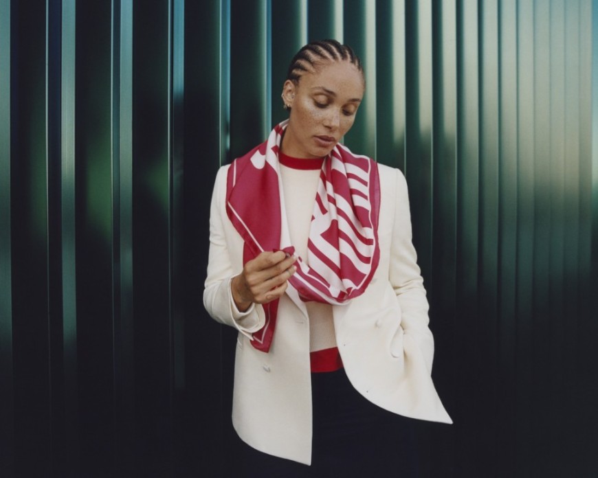 RANGE ROVER首個精品膠囊系列「The London Collection」夾克、絲巾、毛毯限量上線